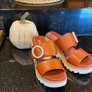 MIA Women's Tan Platform Sandals